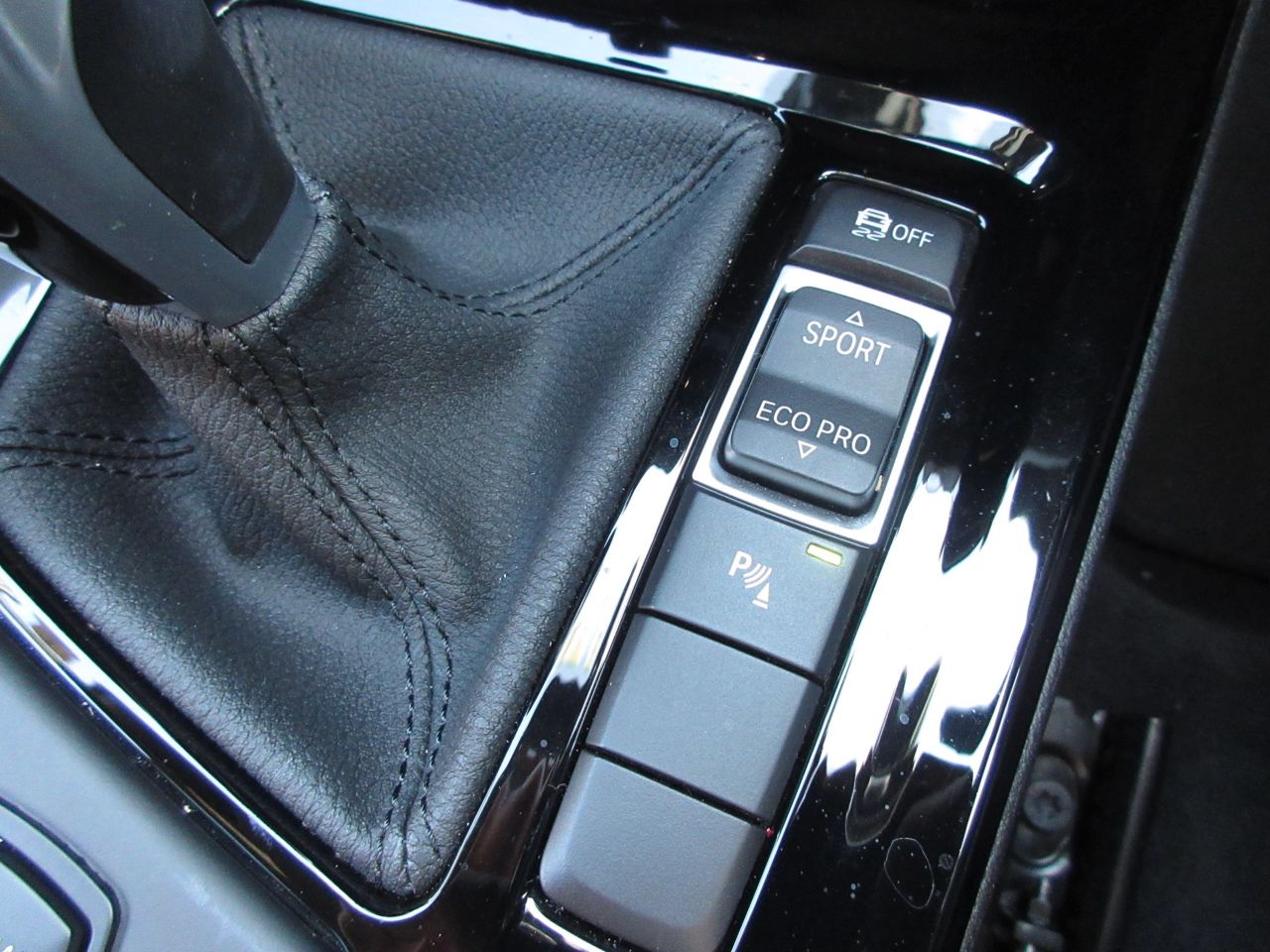 F39 X2 sDrive18i B38 1.5i SAC