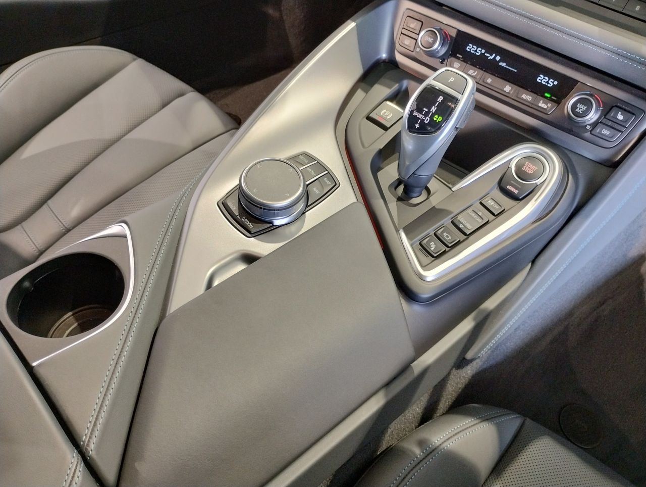 I12 i8 Coupe LCI B38 1.5i