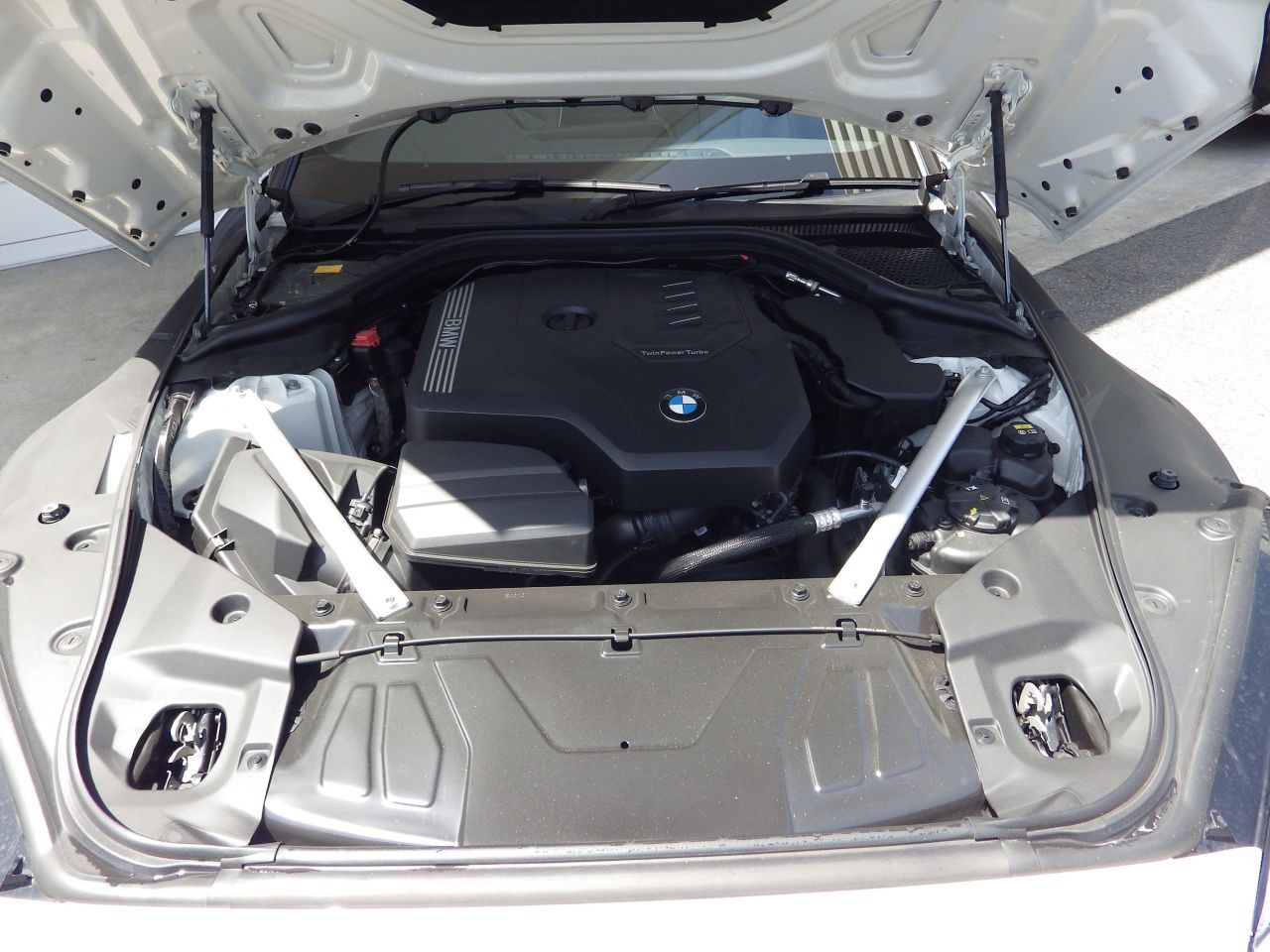 G29 z4 sDrive20i RHD