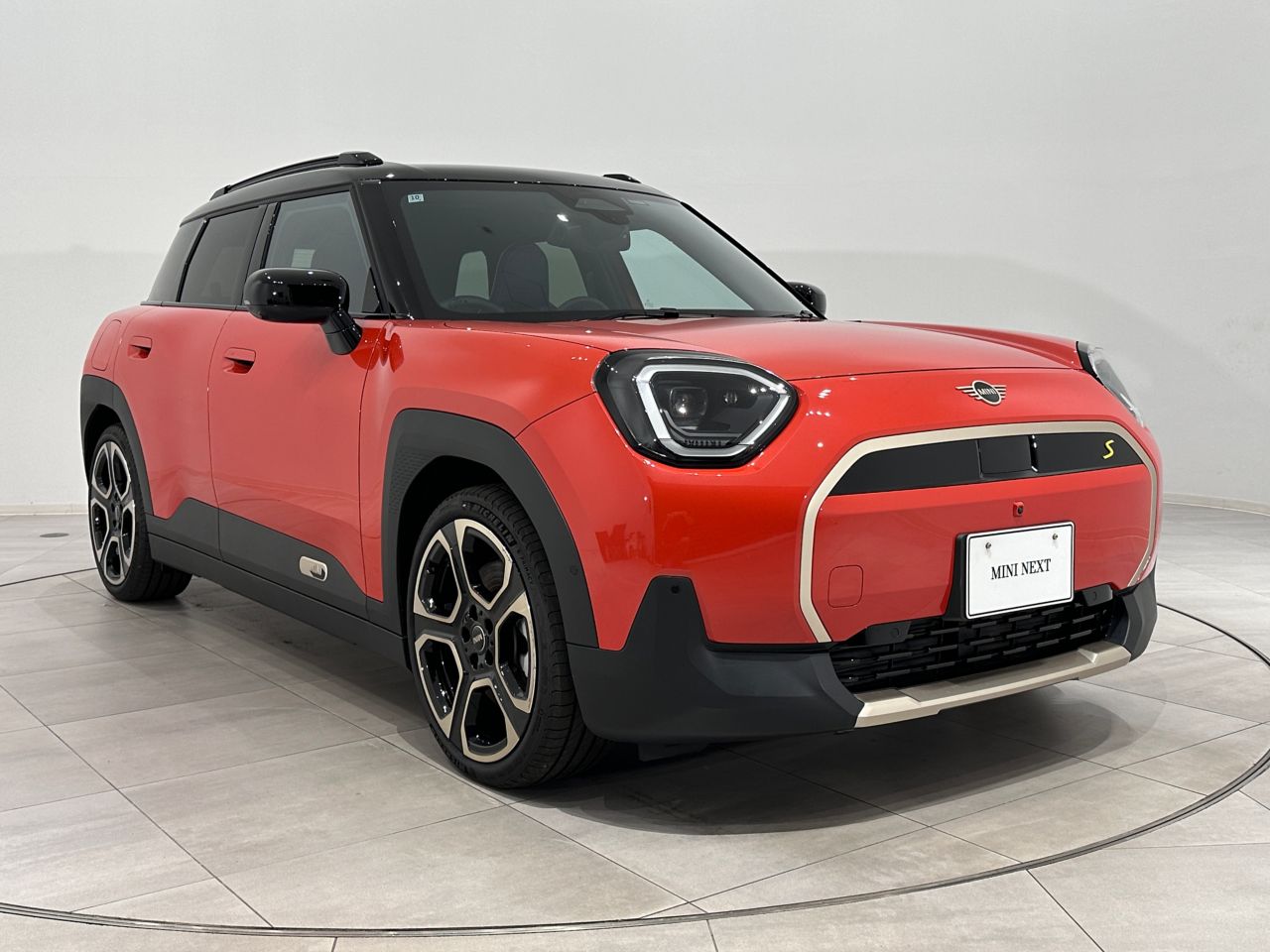 J05 MINI Aceman SE