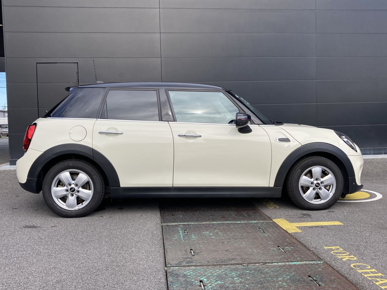 F55 MINI Cooper 5-Door Hatch LCI