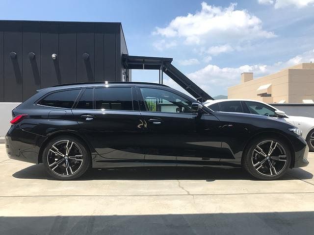 318i Touring RHD