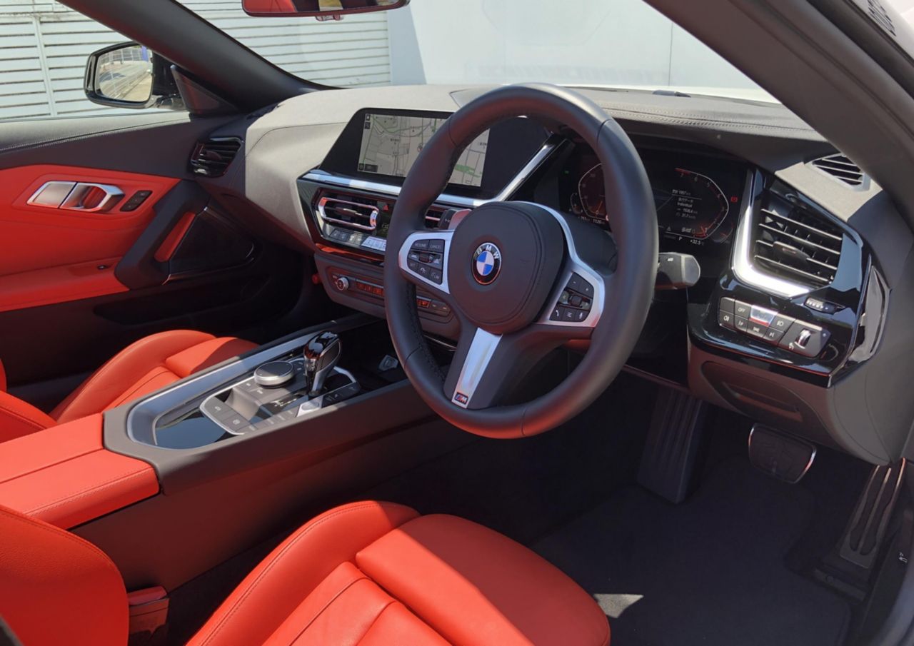 G29 z4 sDrive20i RHD