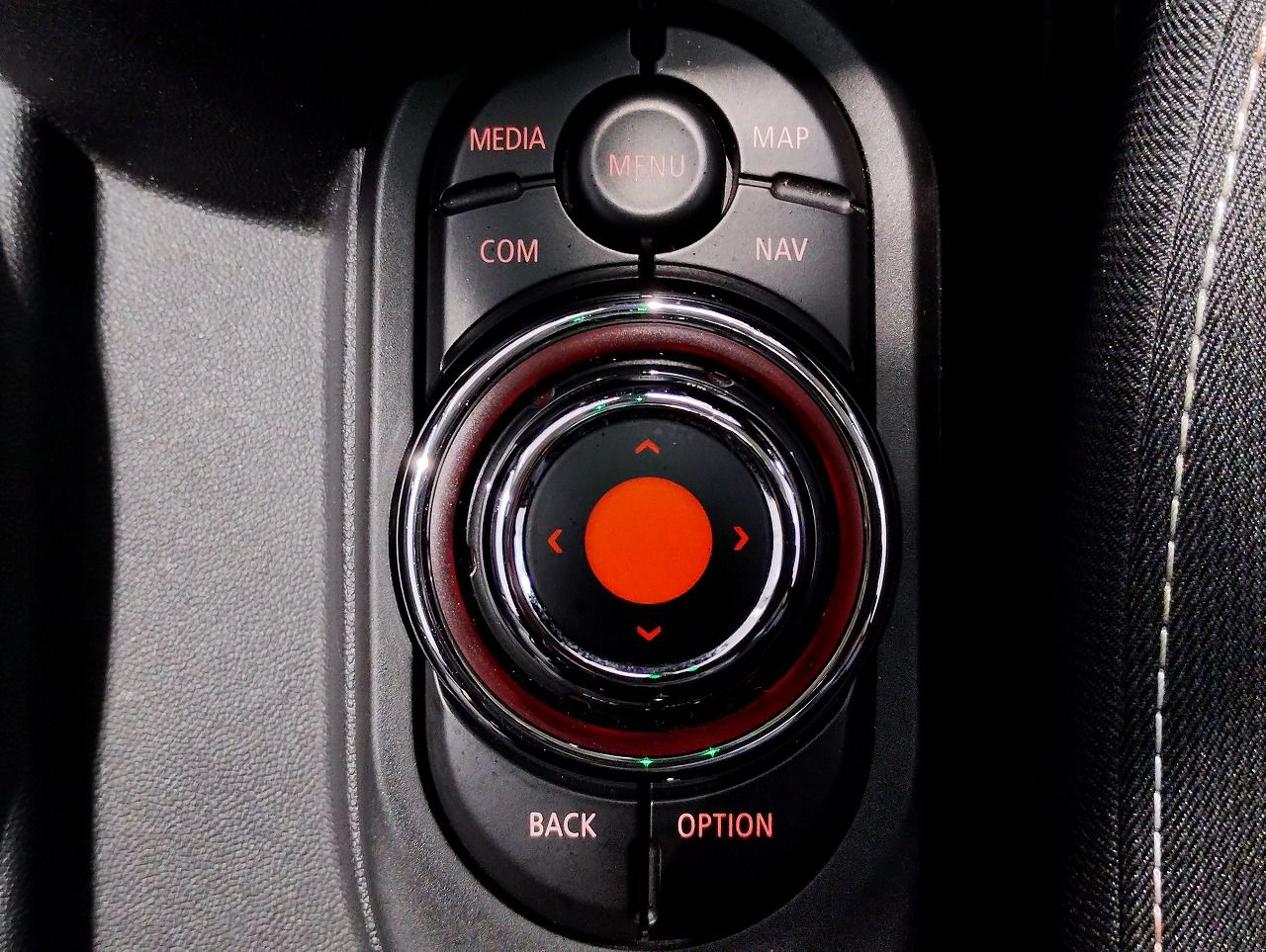 F55 COOPER D (AT)