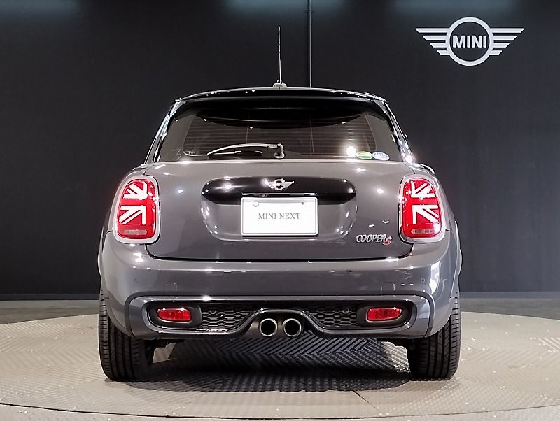 F55 COOPER S