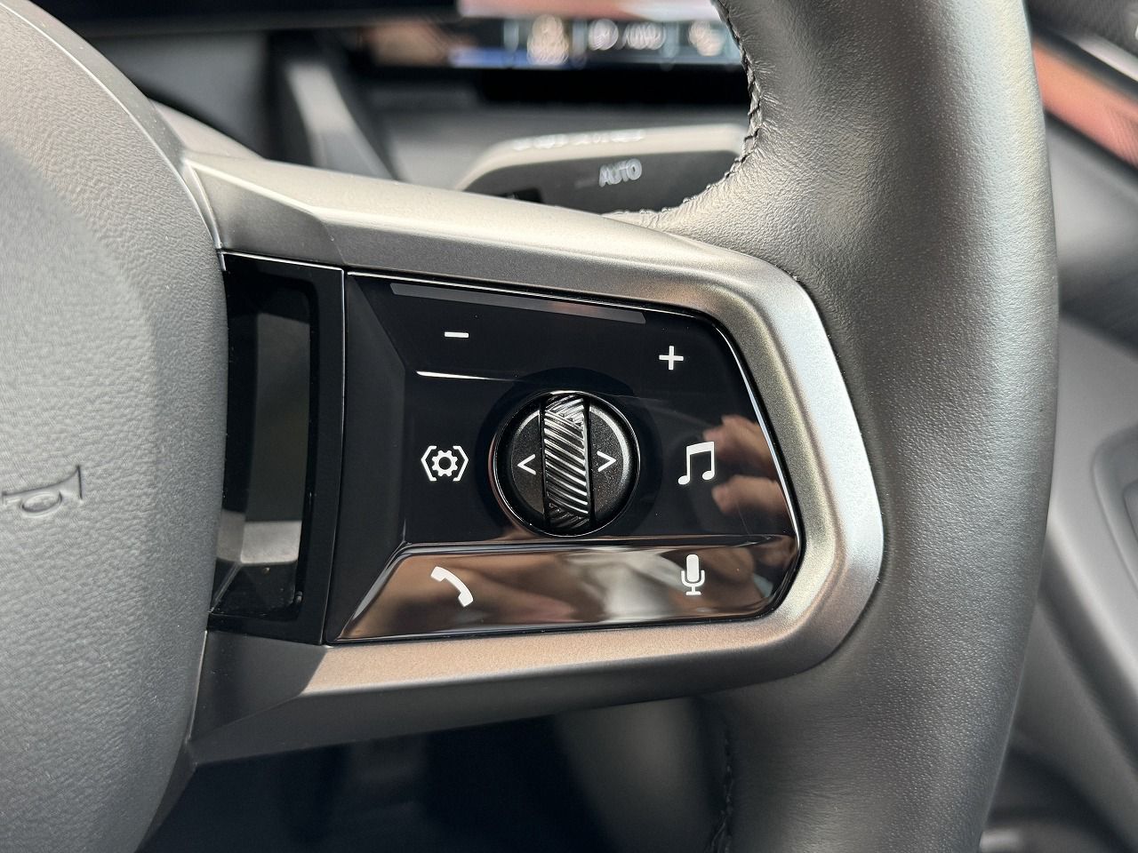 BMW i5 eDrive40 Sedan RHD