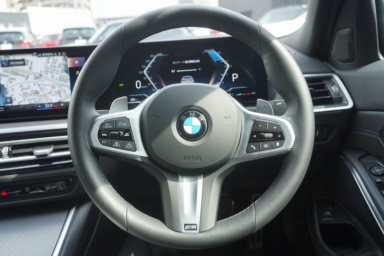 320d xDrive Berline RHD