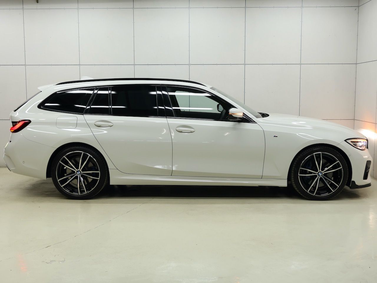 G21 320d xDrive Touring RHD