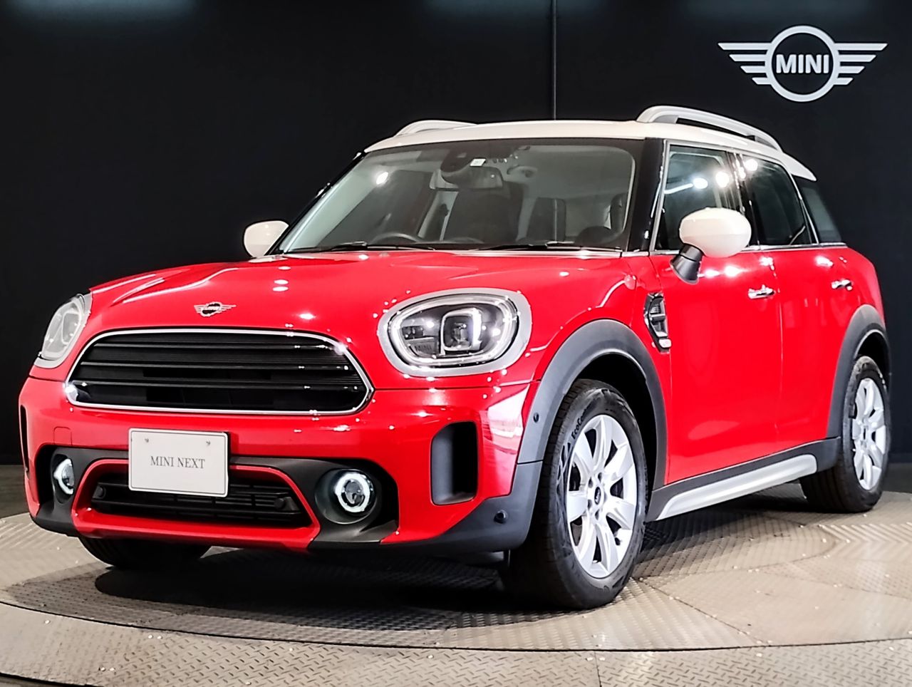 MINI COOPER D CROSSOVER.
