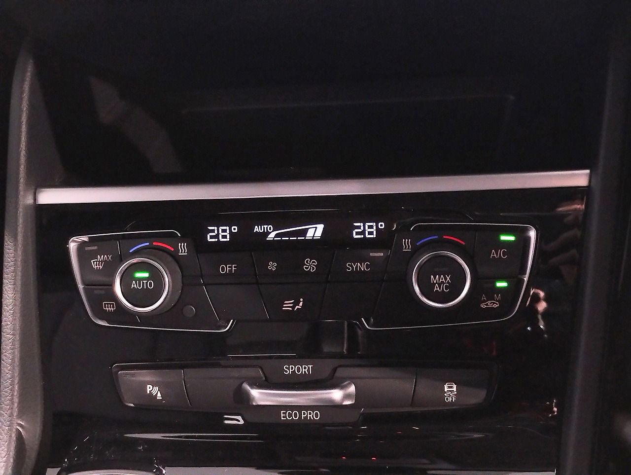 218D ACTIVE TOURER RHD
