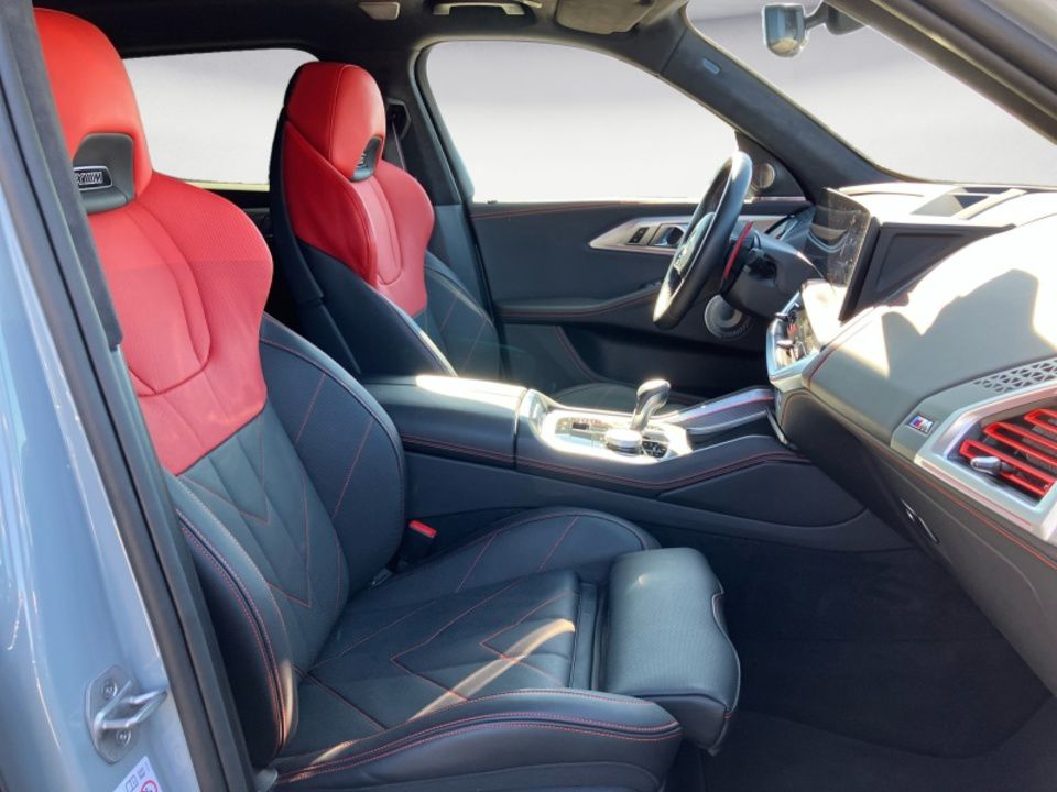 BMW XM