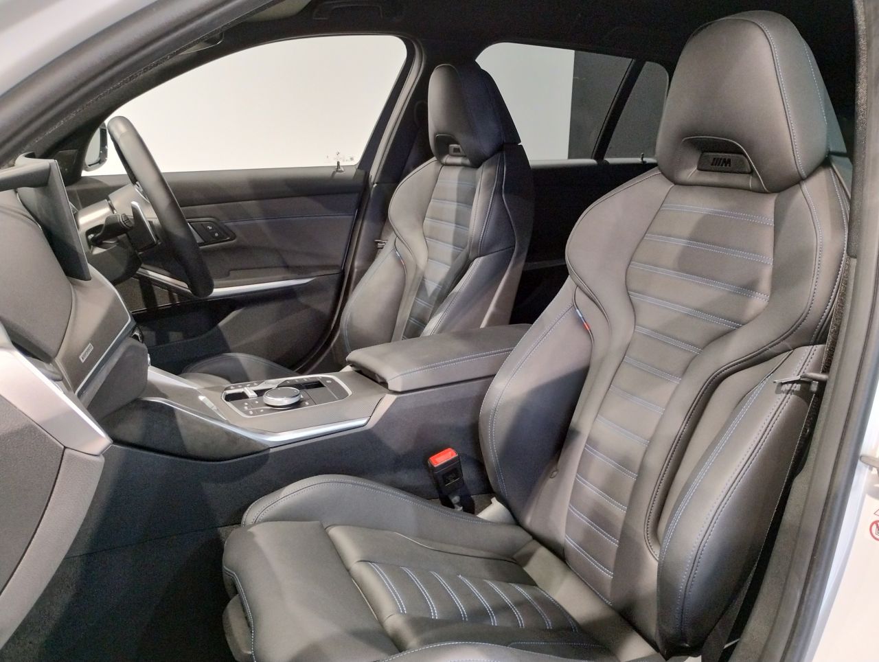 G21 M340i xDrive Touring LCI RHD
