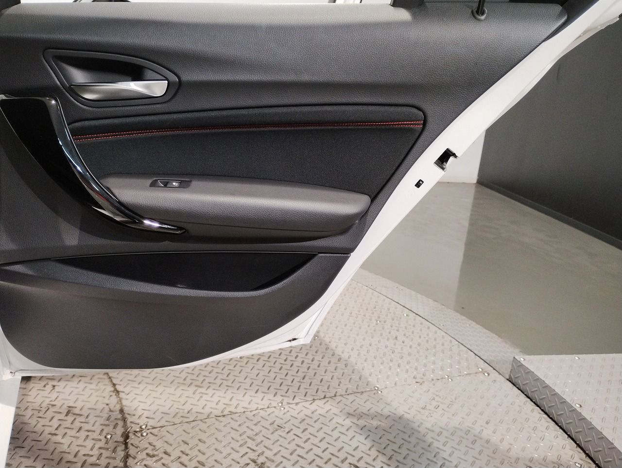 118D 5DOOR RHD
