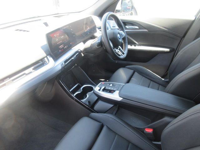 iX2 xDrive30 MSP