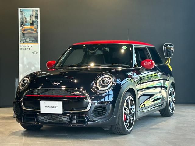 MINI JOHN COOPER WORKS 3 DOOR.
