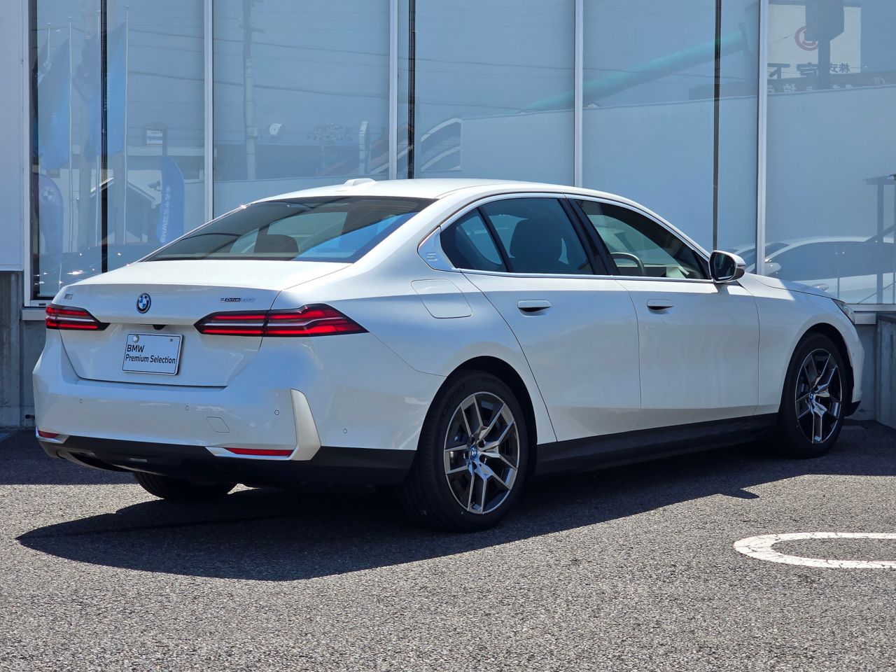 BMW i5 eDrive40 Sedan RHD