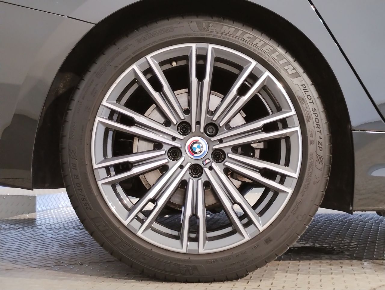 G21 320i RHD