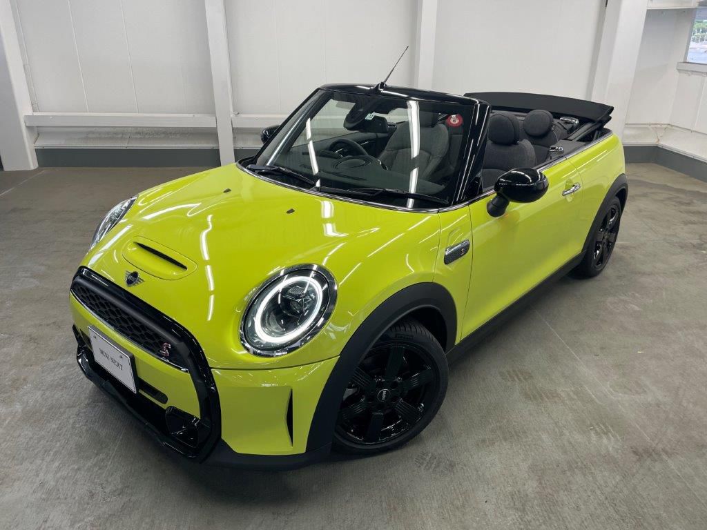 MINI Cooper S Convertible RHD