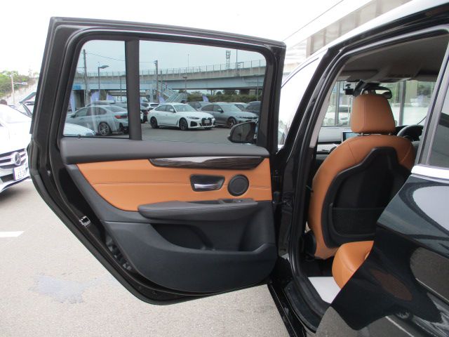 218D GRAN TOURER RHD