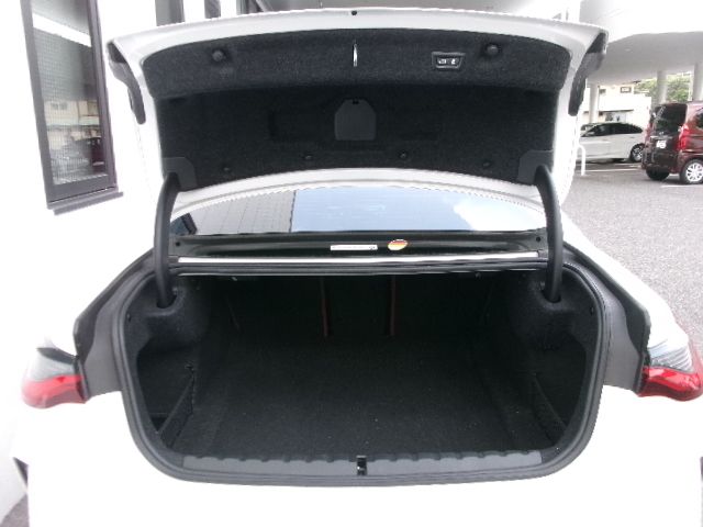 G22 420i B48 2.0 RHD