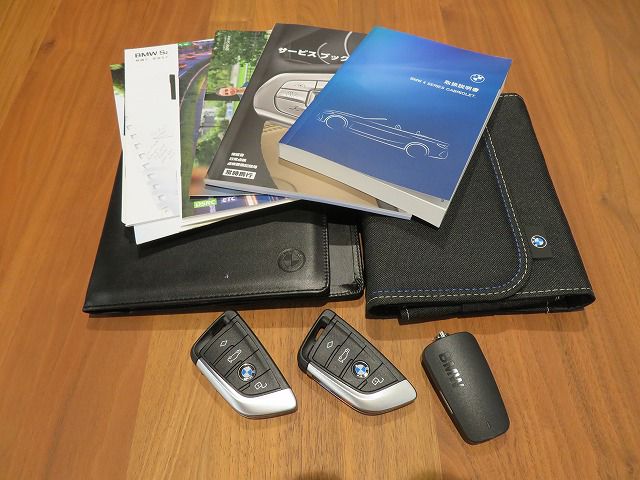 G** 4**i C********** B** 2**i RHD