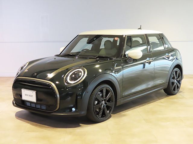 MINI COOPER 5 DOOR RESOLUTE EDITION.