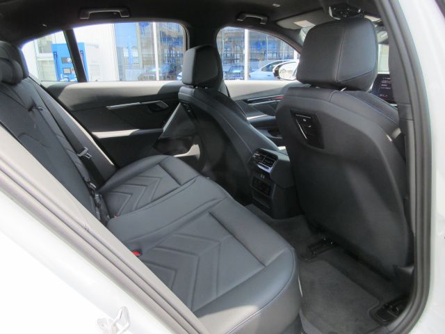 520i Sedan RHD