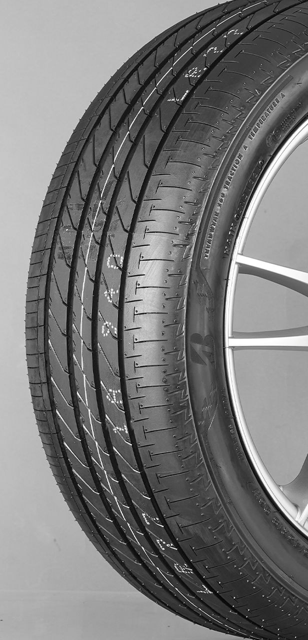 The Advantages of Tubeless tyres over Tubetype Tyres.