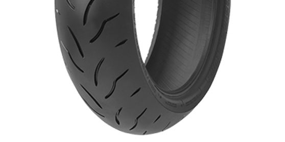 Nærbildet av Bridgestone BT-016 Pro sports dekk