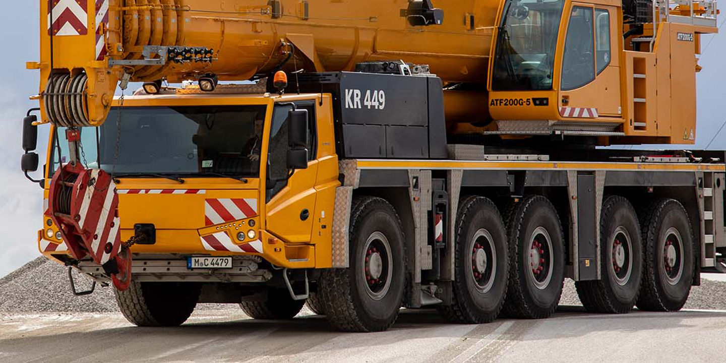 An all terrain crane equipped with Bridgestone off-the-road tyres