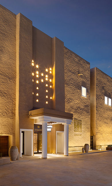 Hotel-Listing-hero-desktop2