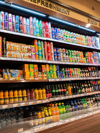 trolley-diriyah-drinks-display