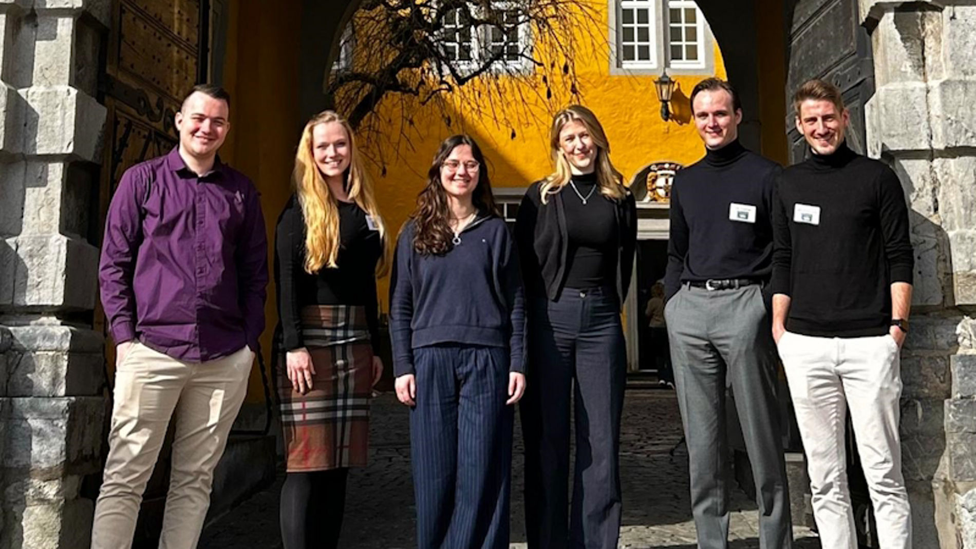 Mitglieder Junger Beirat vor Schloss Montabaur