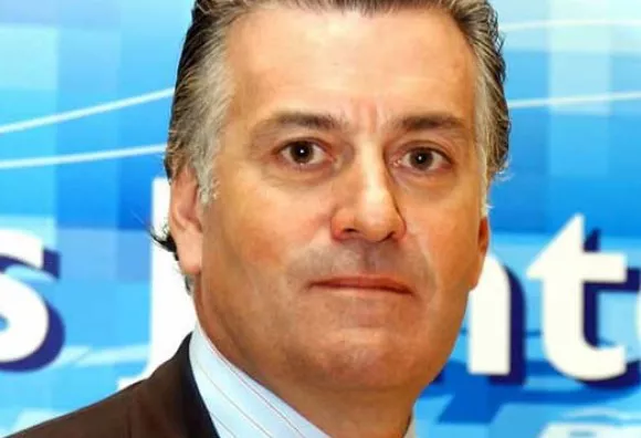 Luis Barcenas.