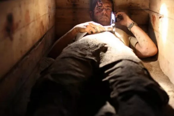 'Buried' filman bizirik lurperatzeak eragin dezakeen ezinegona ikusi ahal izan dugu.