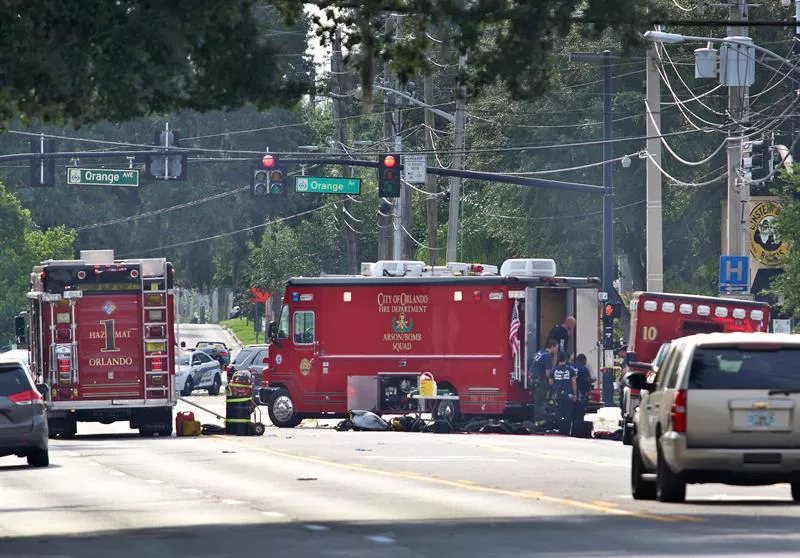 Al menos 50 muertos y 53 heridos por el tiroteo en un club gay de Orlando (Florida). Foto: EFE