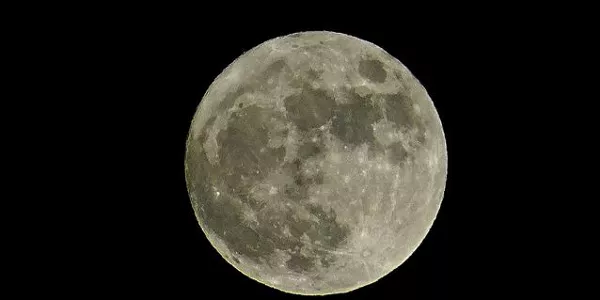 Superluna en Galdakao. Foto: Jose Luis Cazallas
