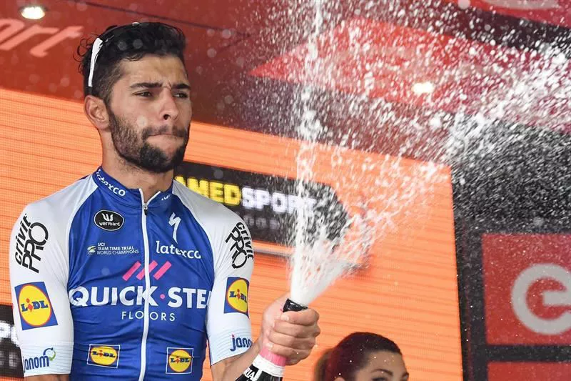 Fernando Gaviria, podiumean. 