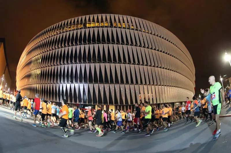 BILBAO NIGHT MARATHON MARATÓN NOCTURNO EFE