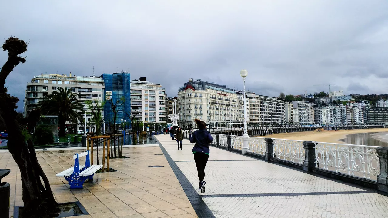 Lluvia en San Sebastián. Foto: Jon Hernández Utrera