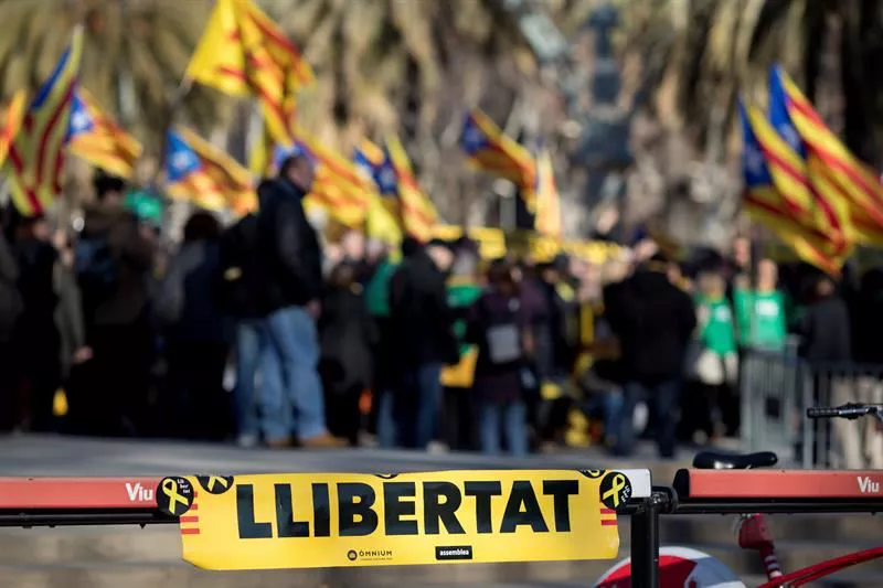 PARLAMENT CATALUÑA KATALUNIA ELKARRETARATZEA ANC EFE