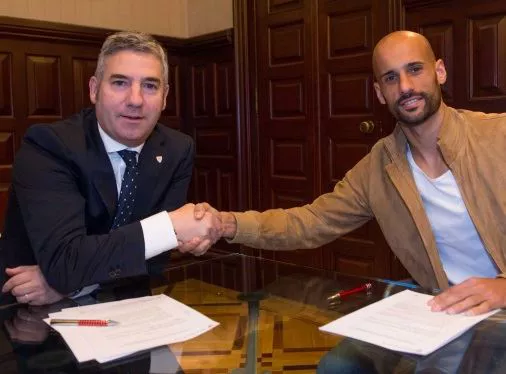 Mikel Rico, junto a Josu Urrutia. Foto: Athletic