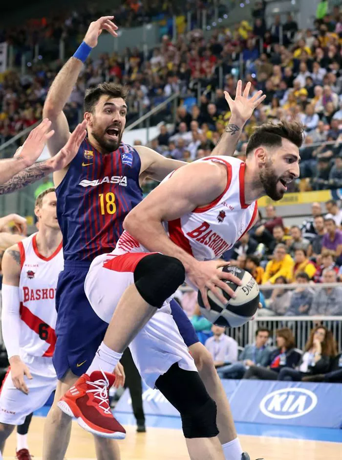 BARCELONA BASKONIA SHEGELIA ORIOLA EFE
