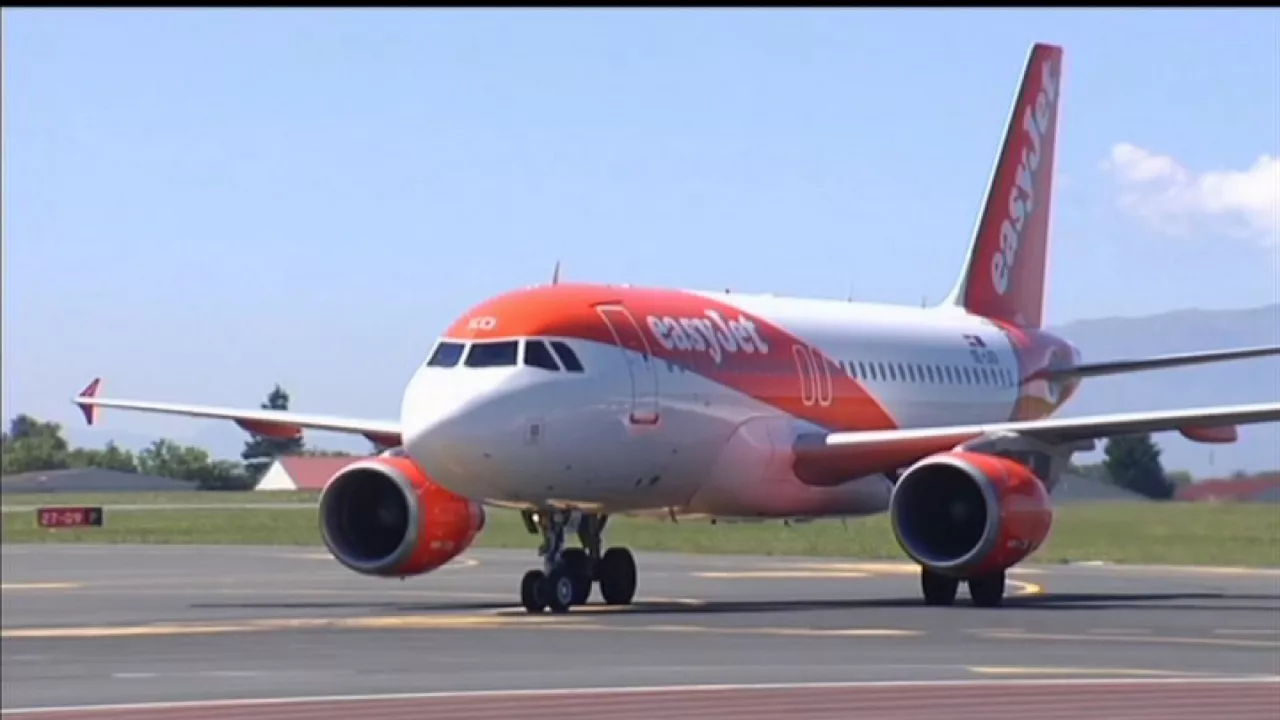 20180625210656_biarritzeko-aireportua-easyjet_