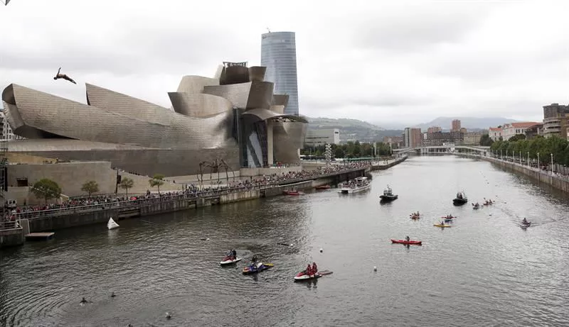 Red Bull Cliff Diving jauziak Bilbo 2018. Argazkia: Efe.