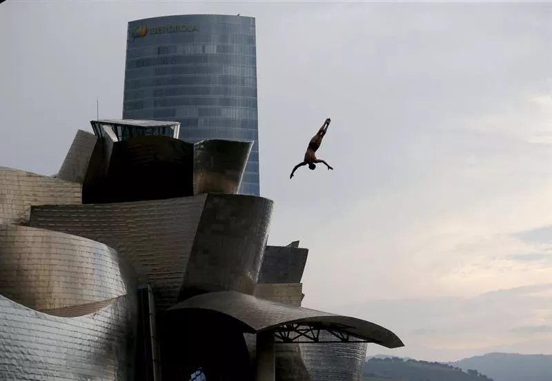 Red Bull Cliff Diving jauziak Bilbo 2018. Argazkia: Efe.