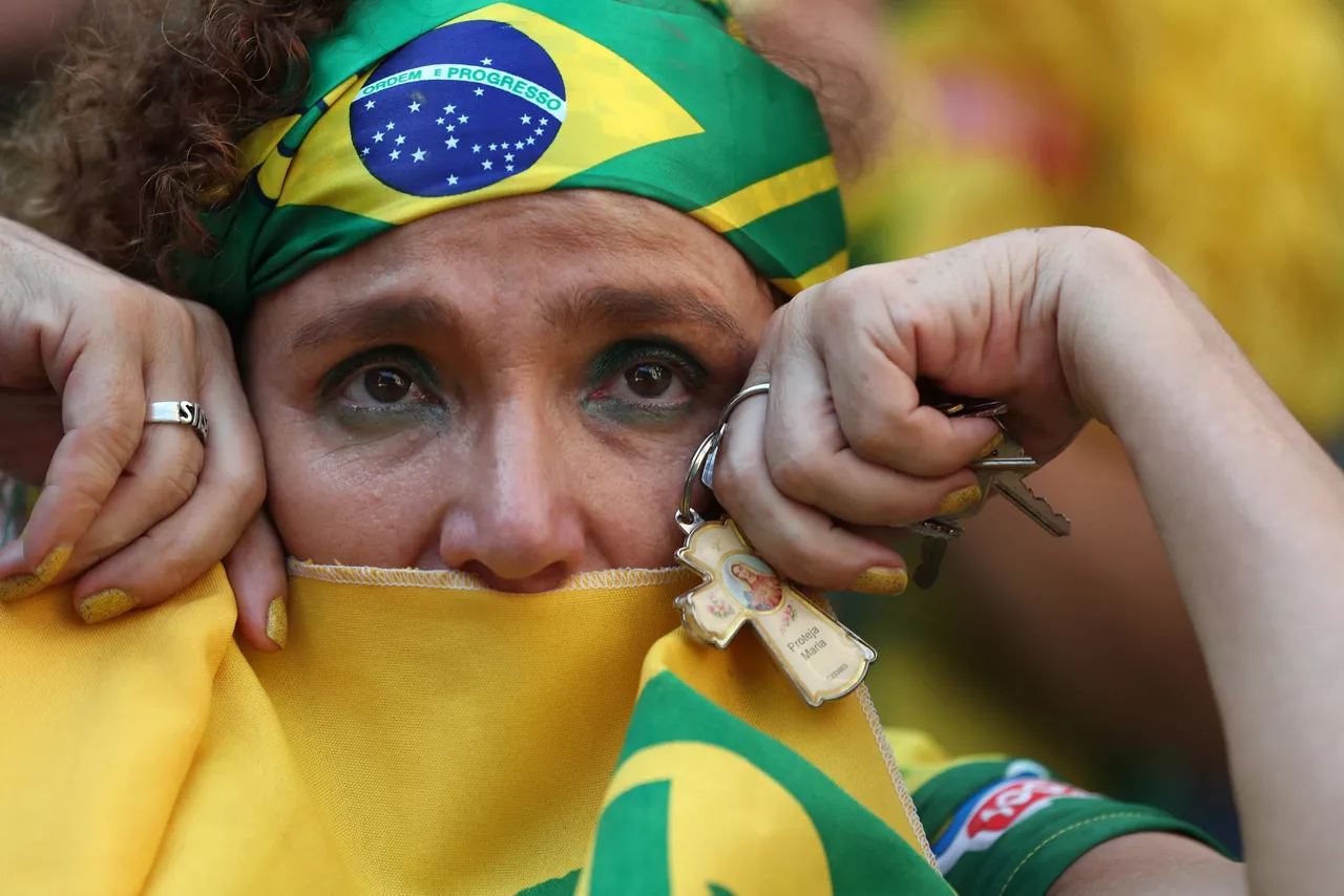 Aficionada brasileña lamenta la eliminación