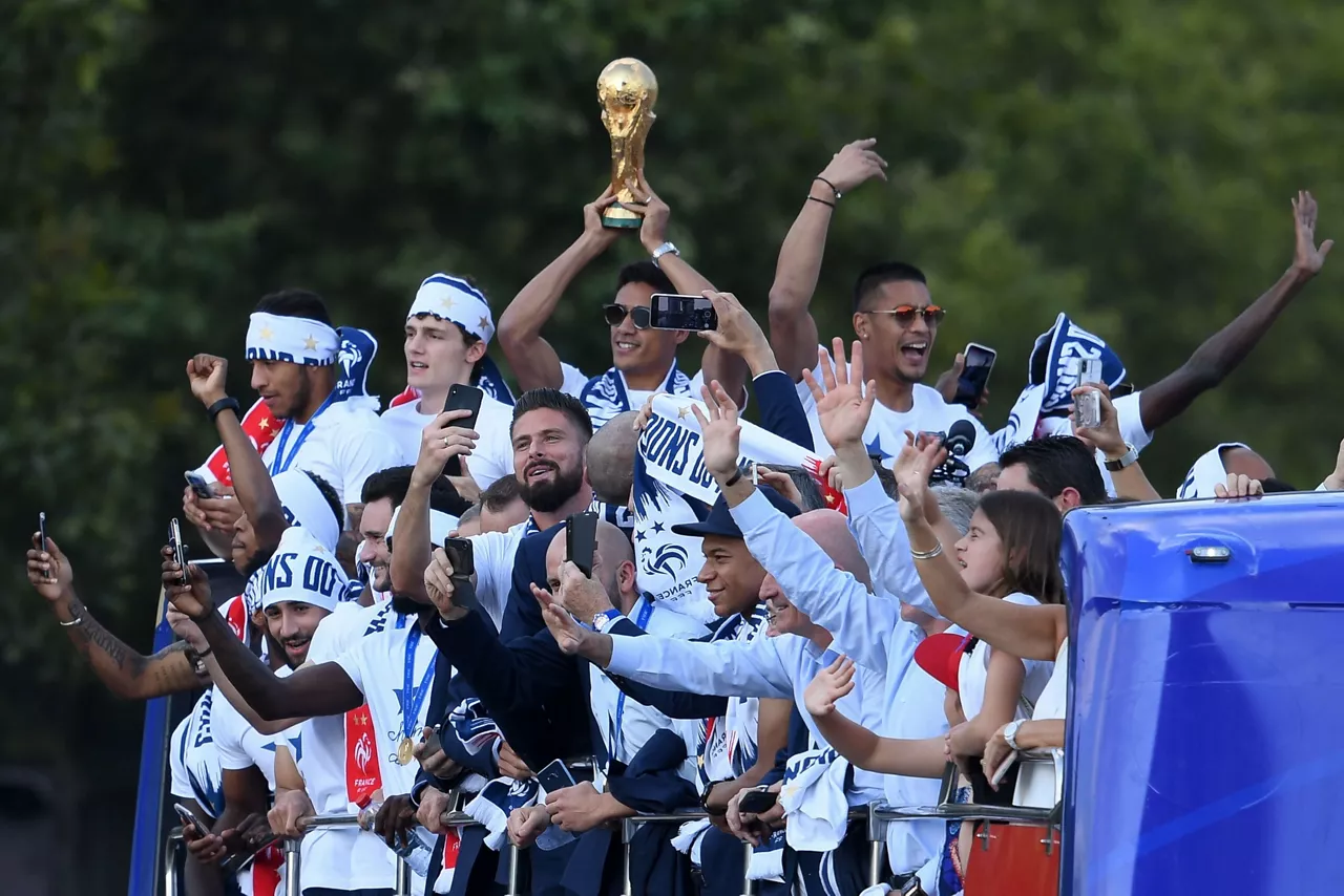 PARIS RECIBIMIENTO FRANCIA CAMPEON DEL MUNDO 2018 03
