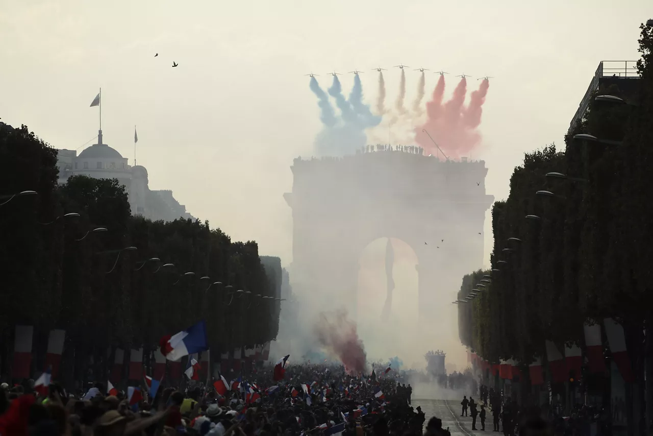 PARIS RECIBIMIENTO FRANCIA CAMPEON DEL MUNDO 2018 07