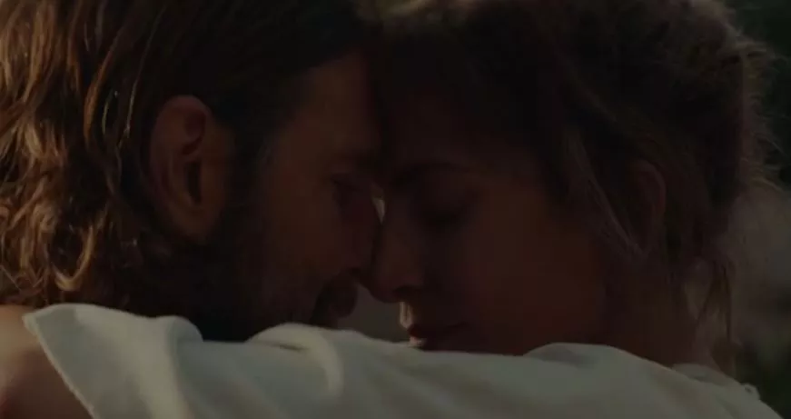 Lady Gaga eta Bradley Cooper